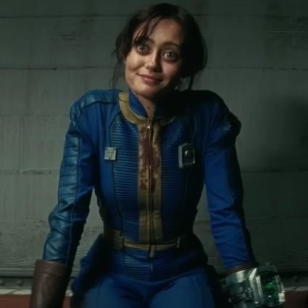 Atomfall lucy Blue Leather 2025 Costume (2)