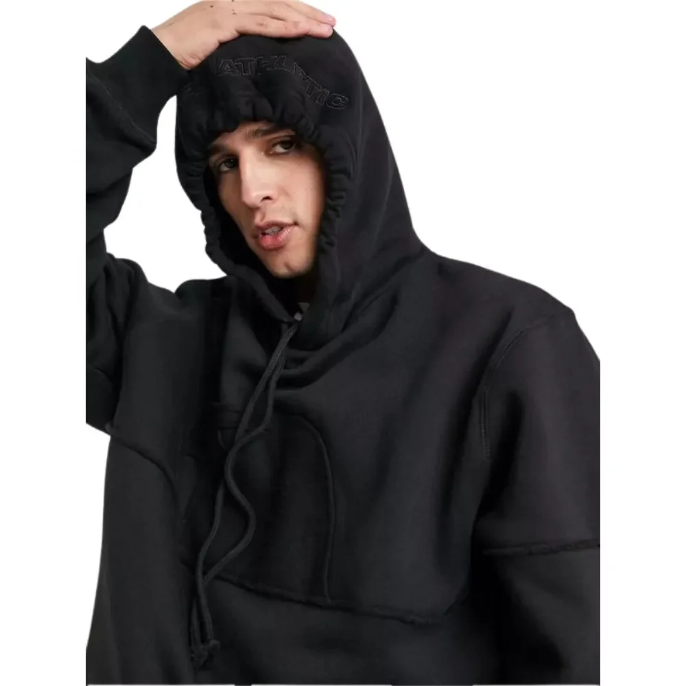 Pullover-Black-Russell-Athletic-Hoodie-Front-Look-1.webp
