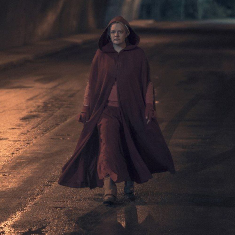 handmaids tale S06 June Osborne Red Costume